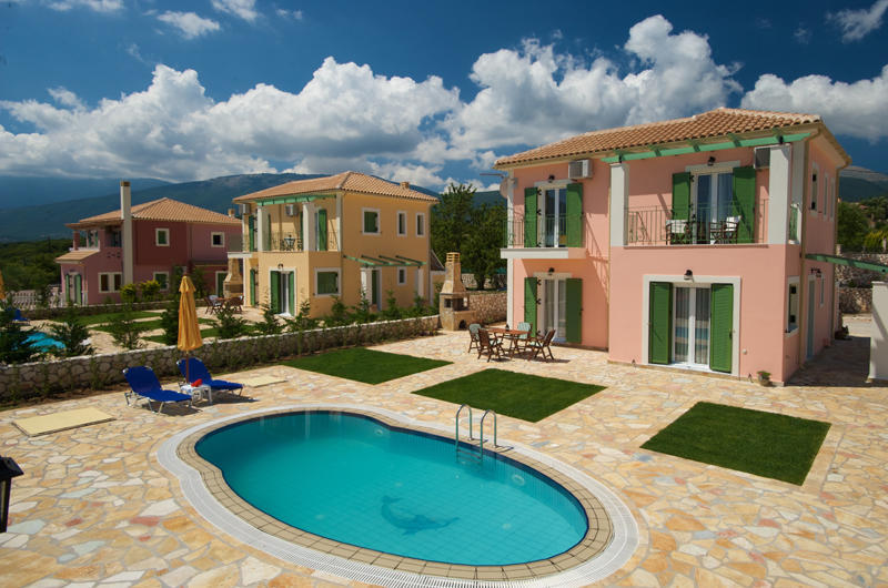 קרבומילוס Iliachtides Villas מראה חיצוני תמונה